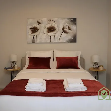 Apto Acolhedor Com Patio E Ac No Centro De Angra 아파트